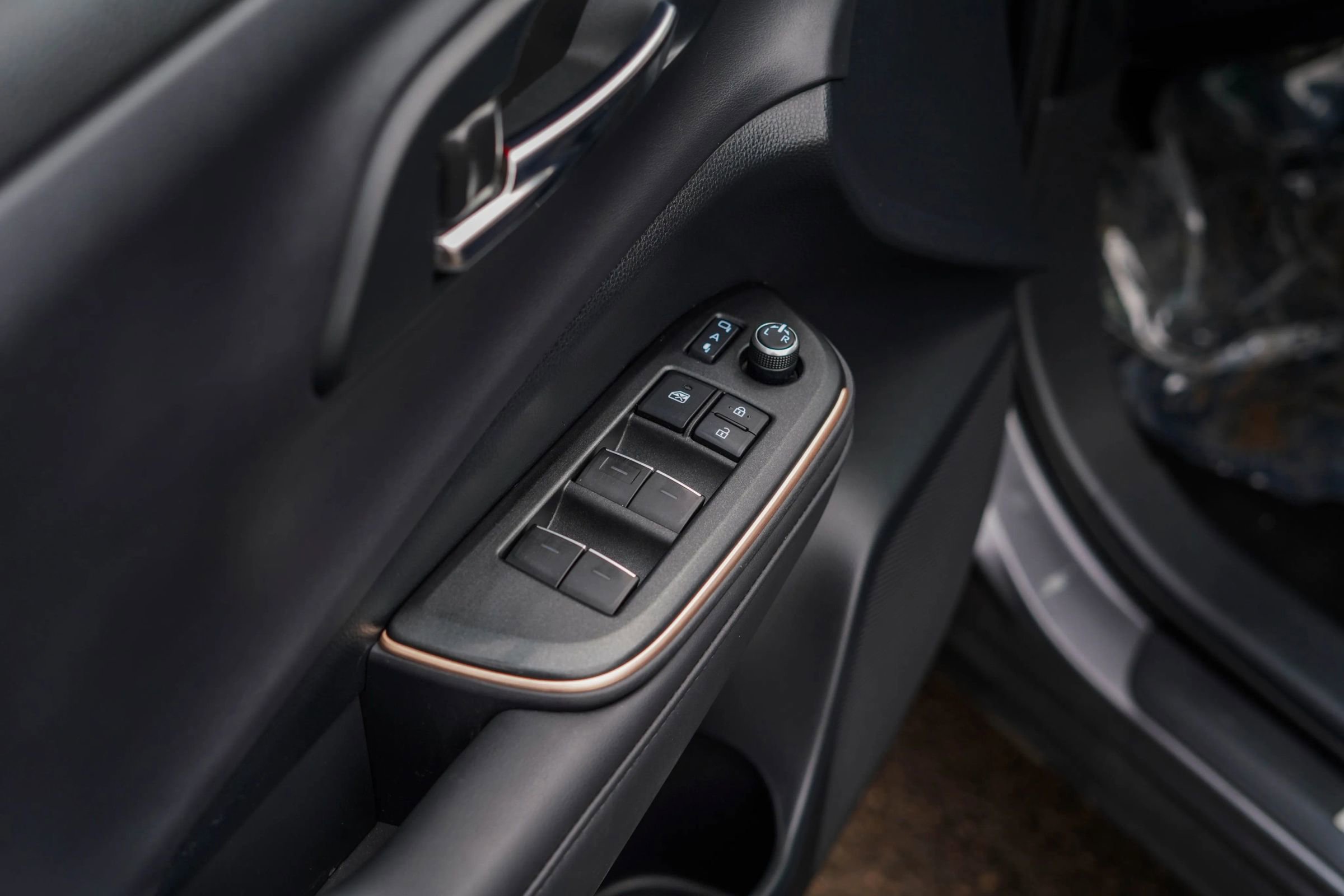 Used 2023 Toyota Crown Platinum image 10