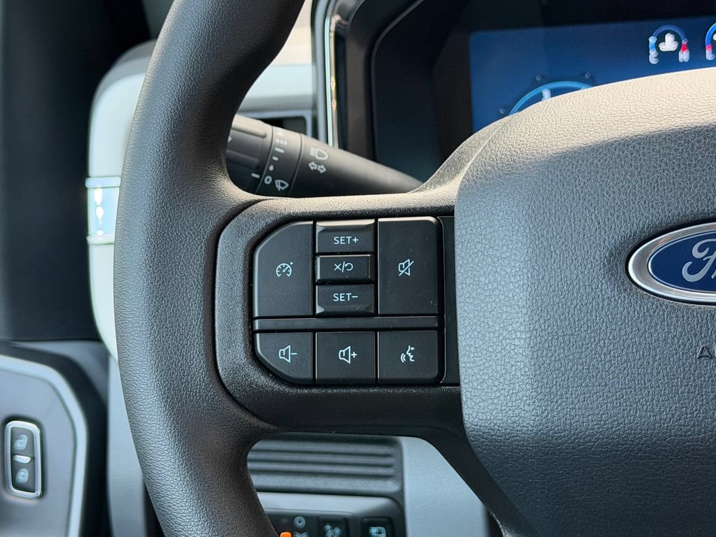 New 2026 Ford F250 XLT w/ XLT Premium Package AWD/4WD image 16