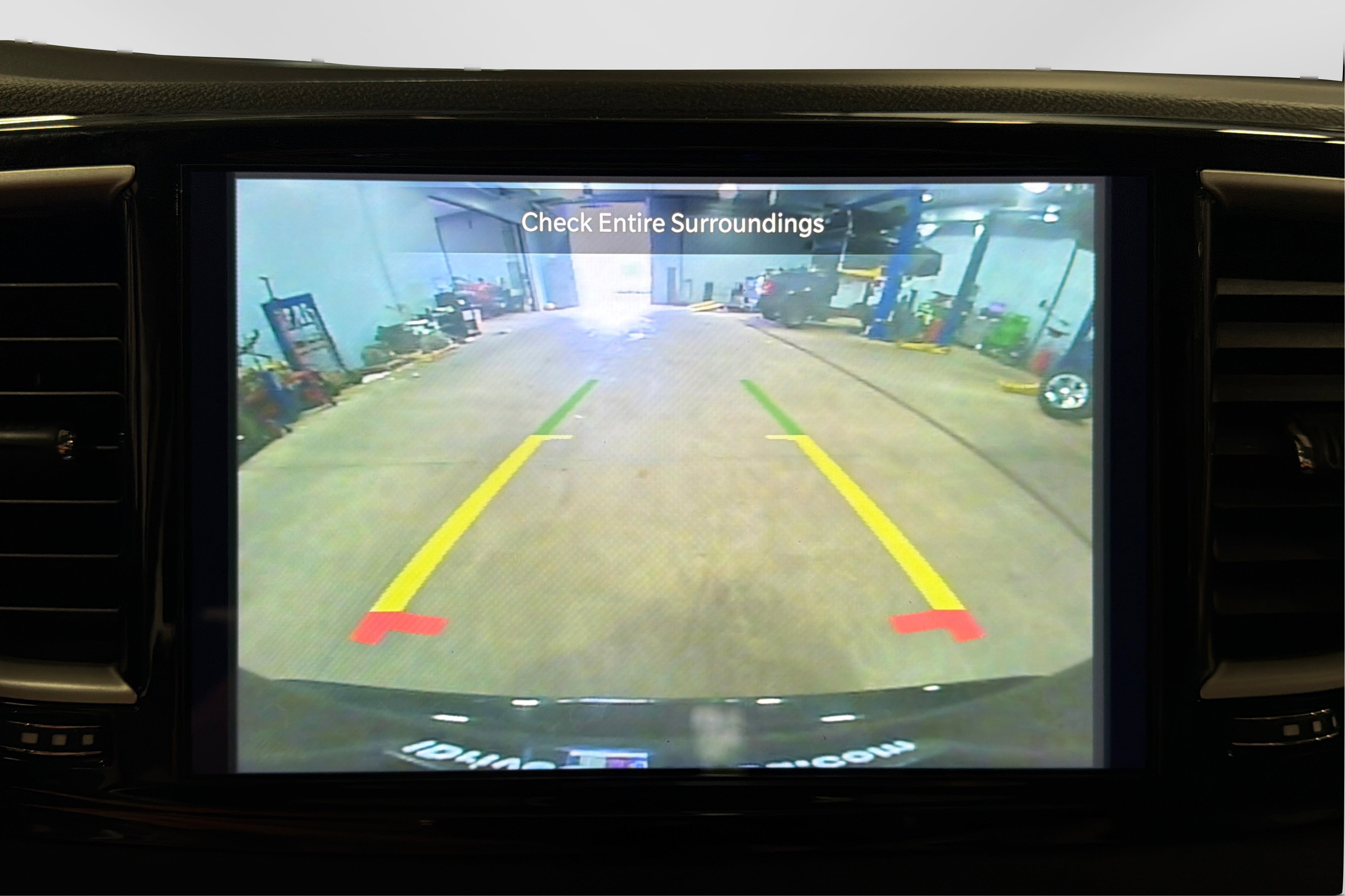 Used 2024 Chrysler Pacifica Touring-L FWD image 30