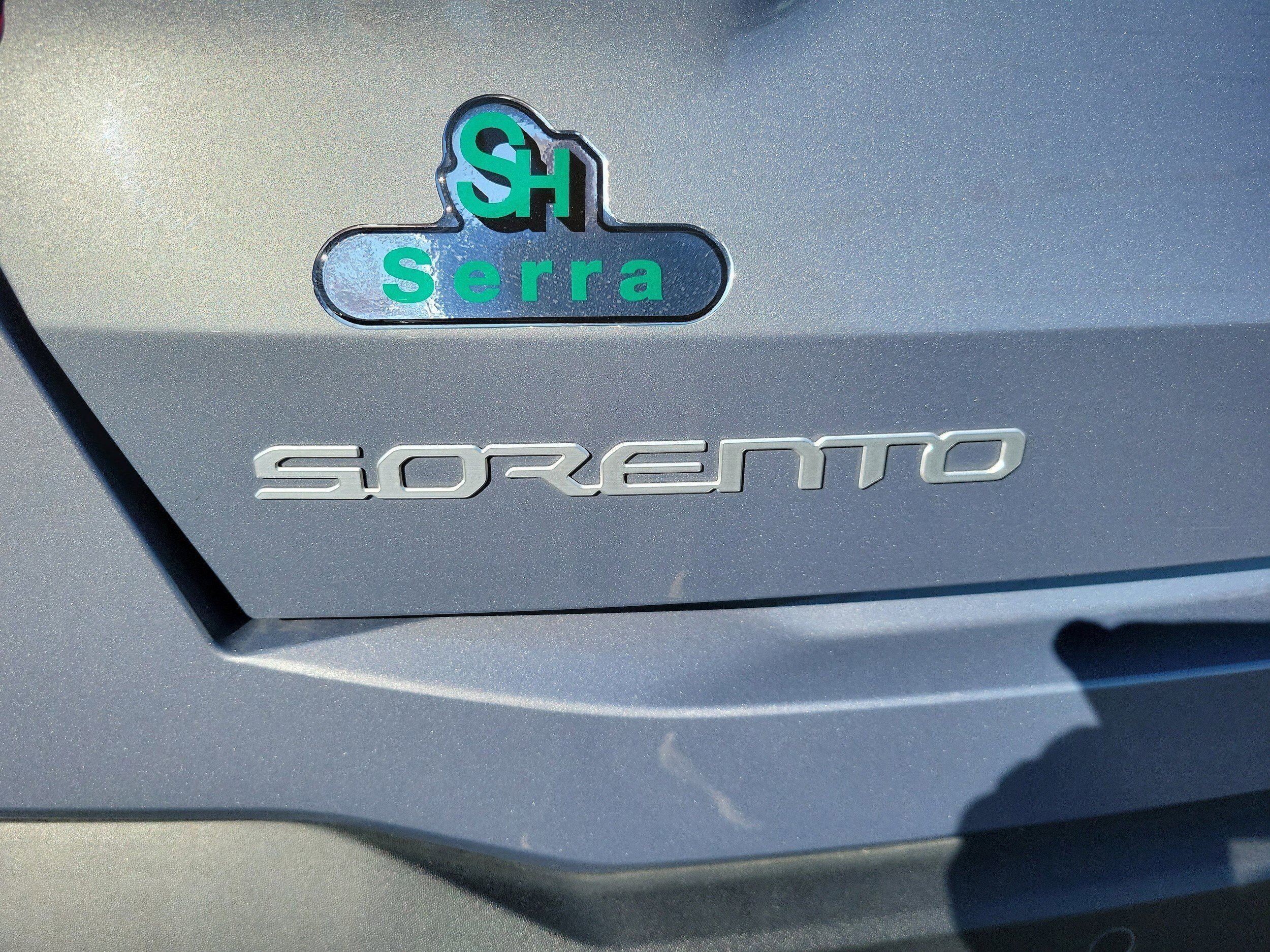 Used 2024 Kia Sorento S image 10