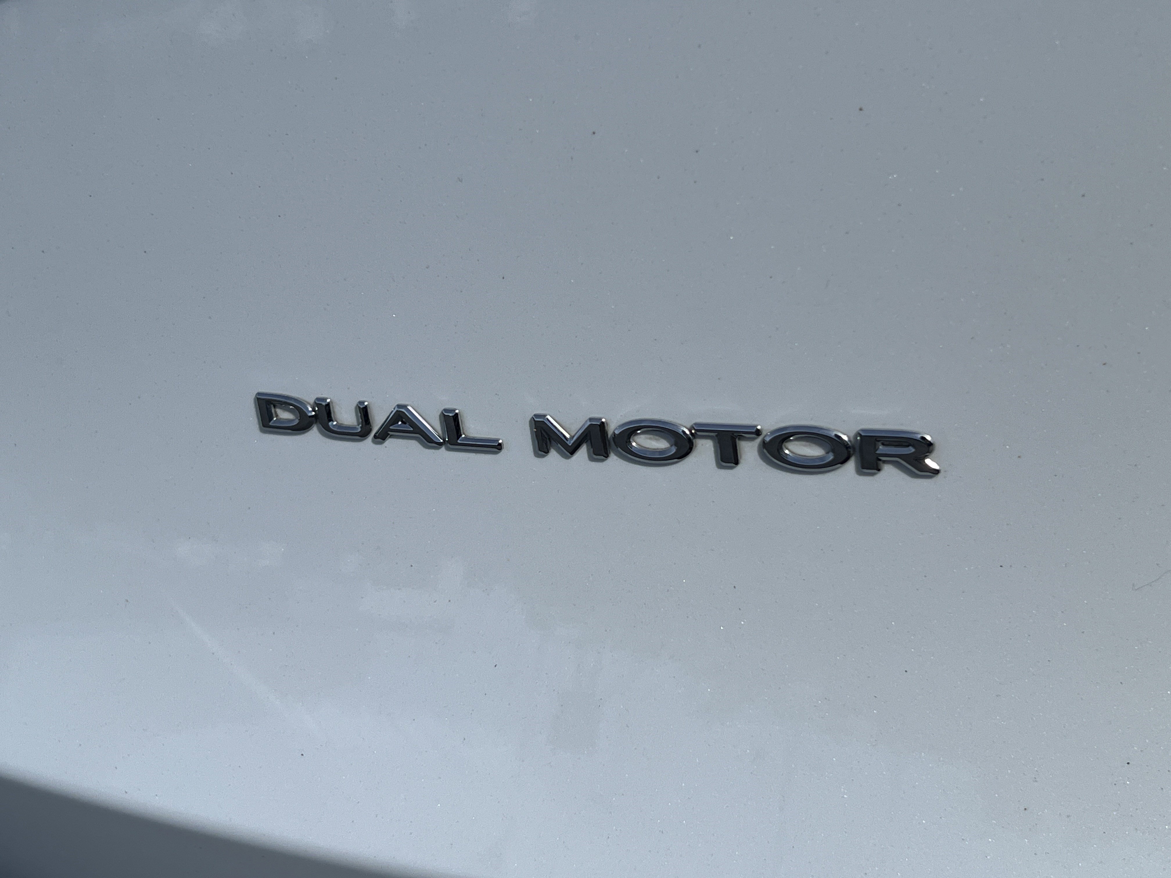 Used 2020 Tesla Model Y Long Range image 9