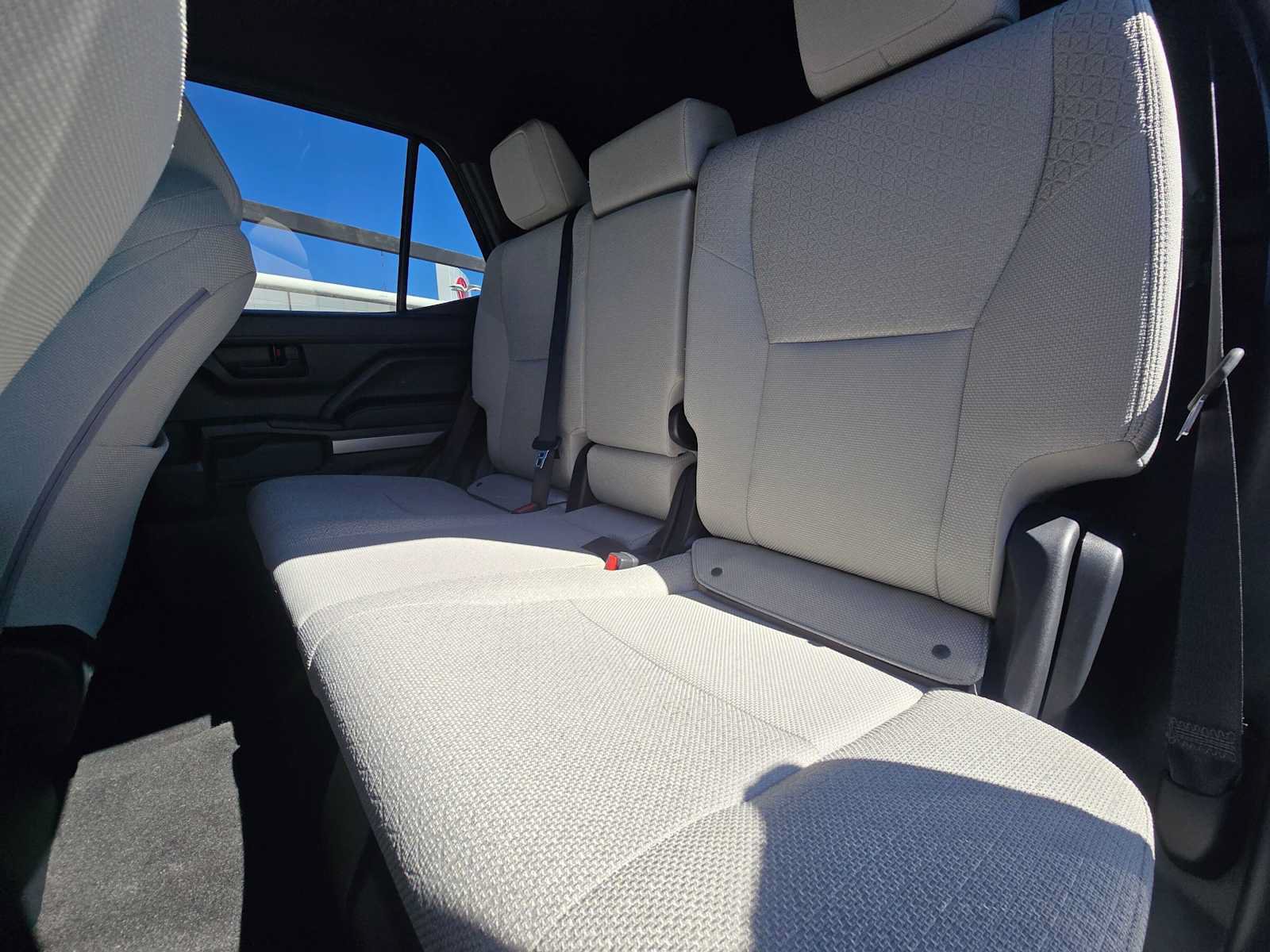 Certified 2025 Toyota 4Runner SR5 AWD/4WD image 17