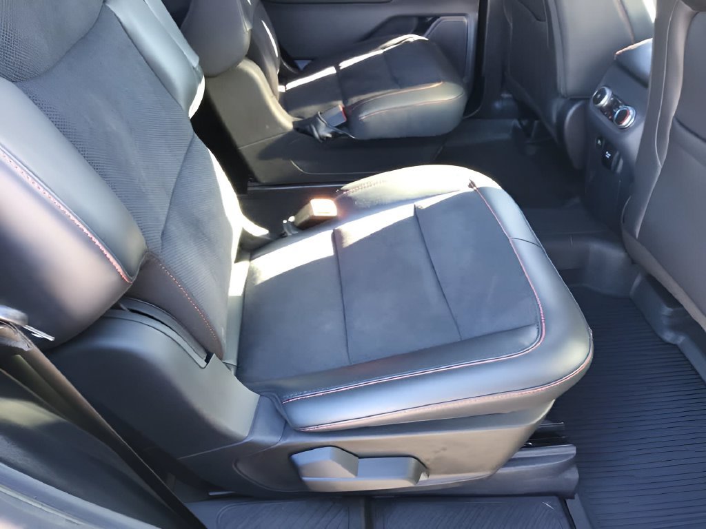 Used 2025 Ford Explorer ST w/ Sun And Sound Package AWD/4WD image 37