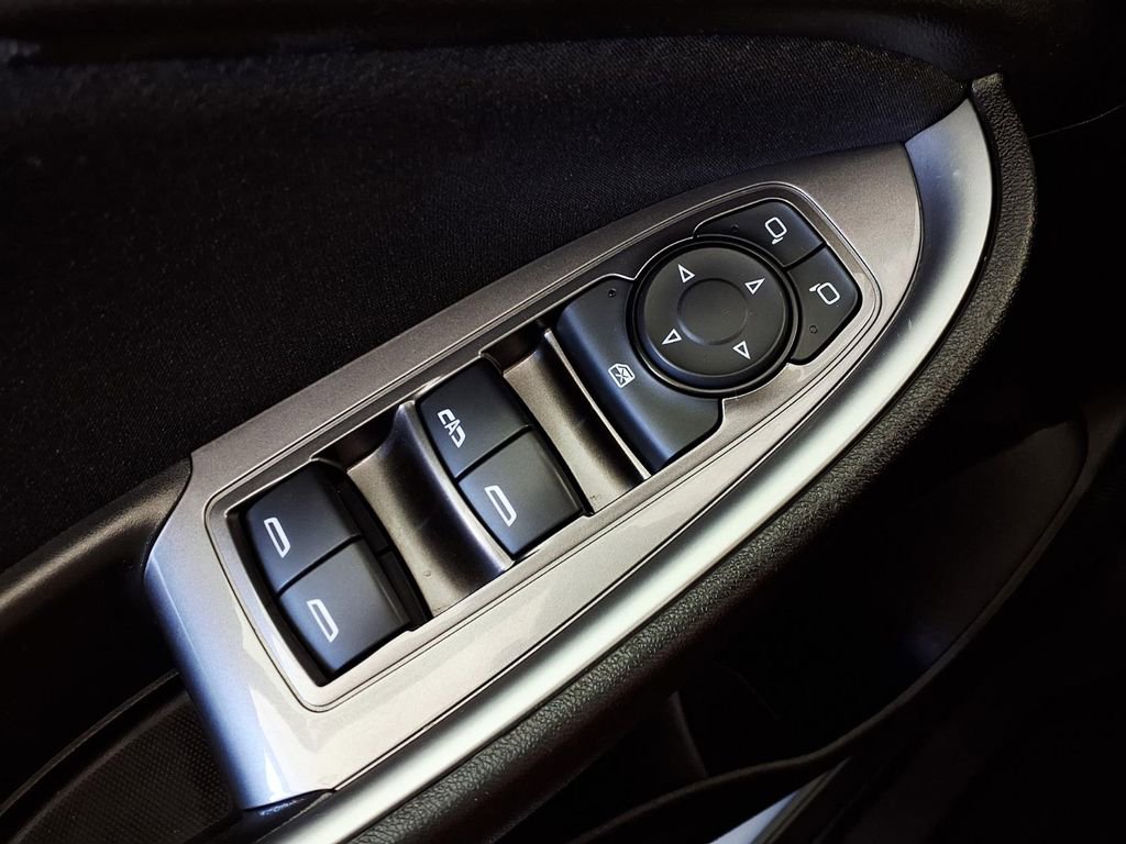 Used 2023 Chevrolet Malibu LT image 25