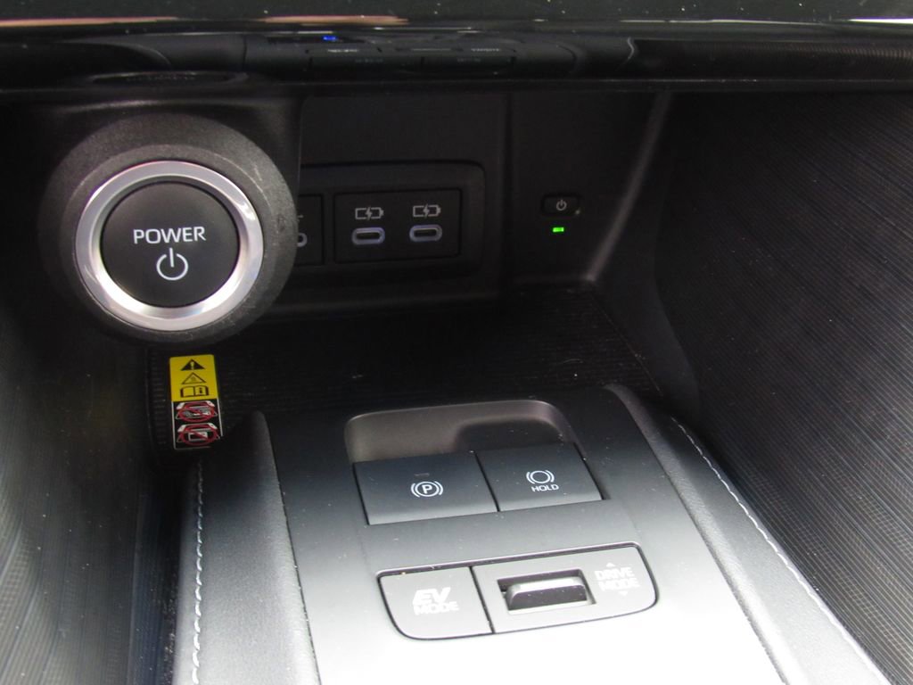 Certified 2023 Toyota Venza Limited AWD/4WD image 31