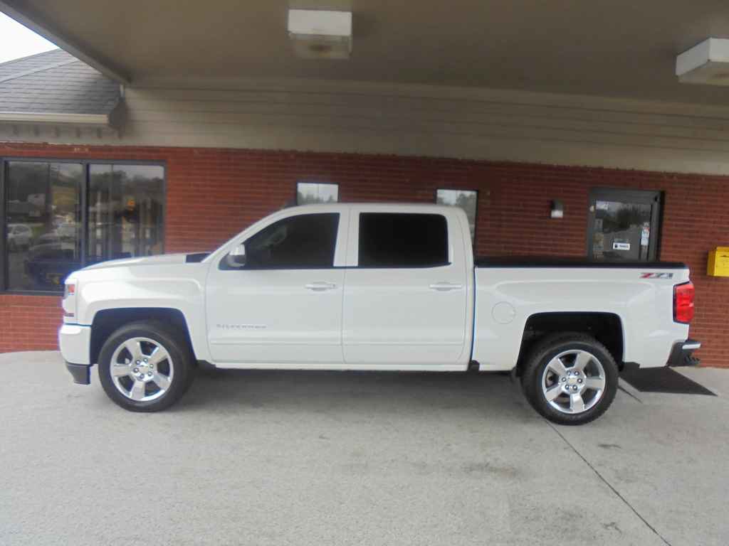 Used 2017 Chevrolet Silverado 1500 LT w/ All Star Edition AWD/4WD image 1