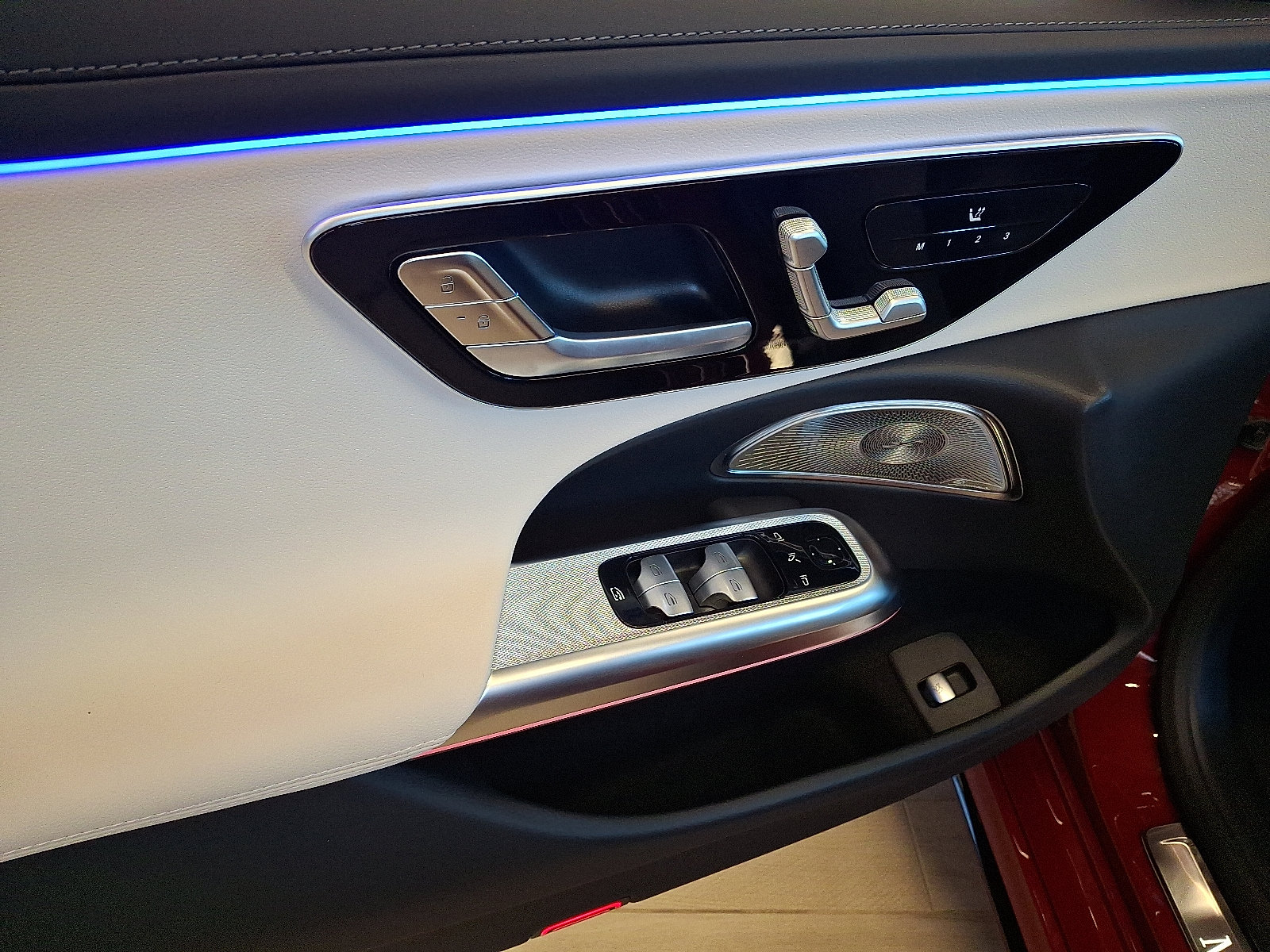 New 2026 Mercedes-Benz E 350 4MATIC Sedan image 9
