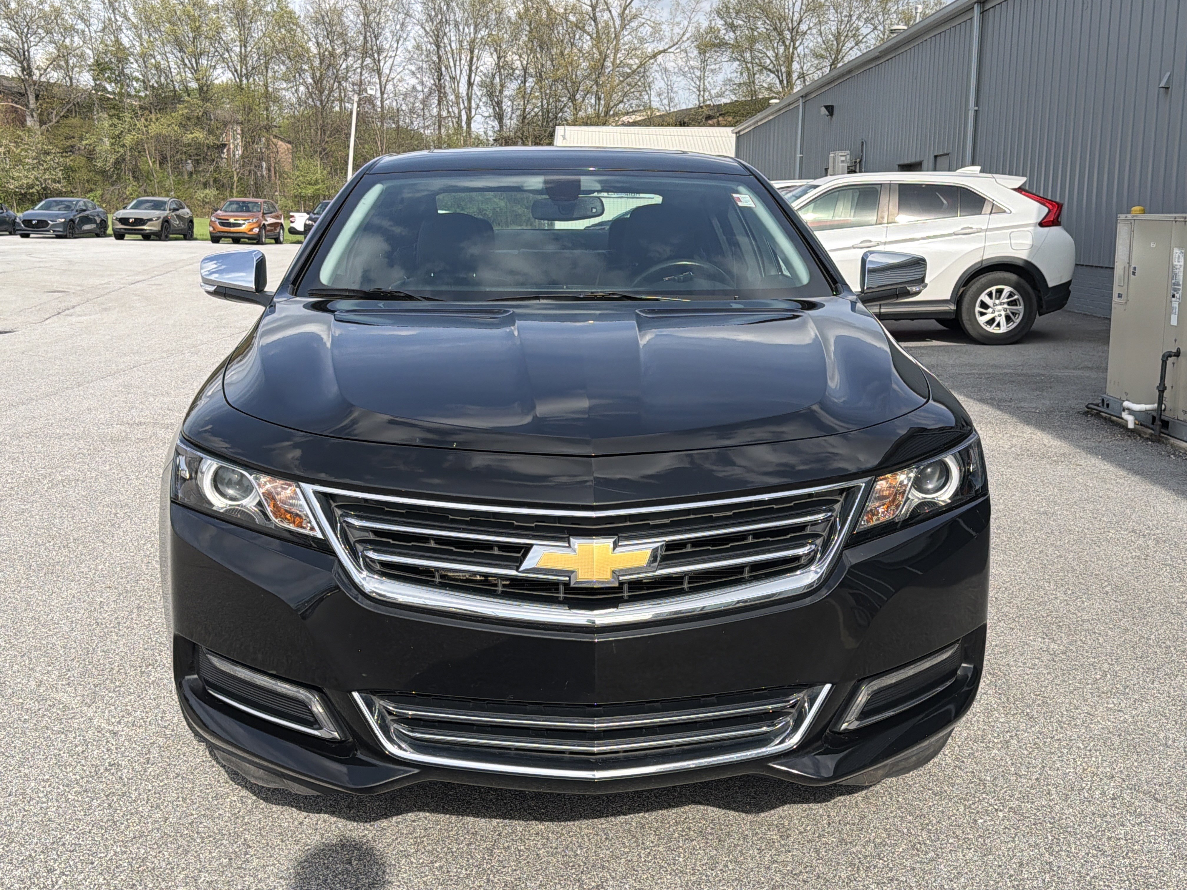 Used 2019 Chevrolet Impala Premier w/ Premier Convenience Package FWD image 9