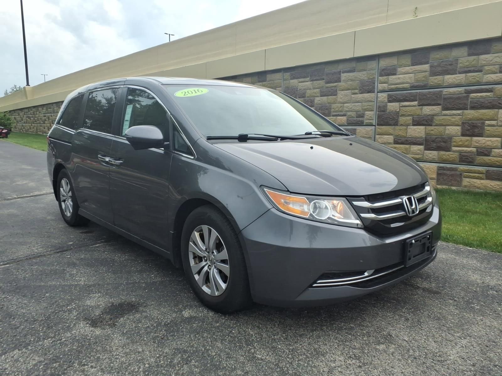 Used 2016 Honda Odyssey EX-L image 2