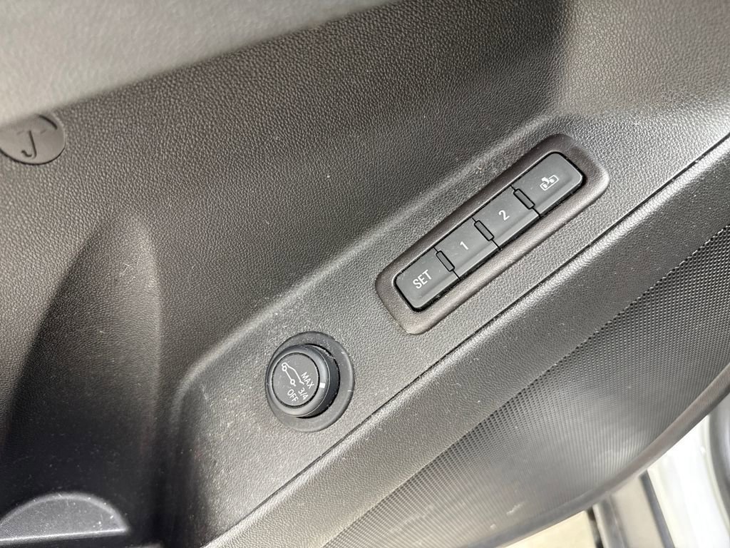 Used 2022 Chevrolet Equinox Premier image 20