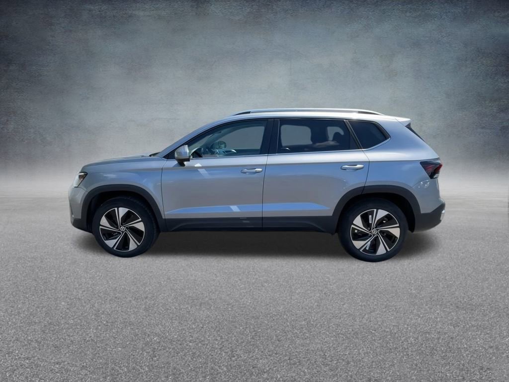 New 2025 Volkswagen Taos SE image 13