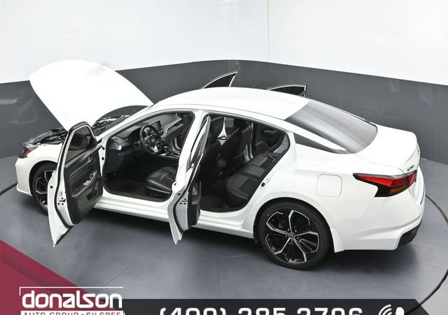 Used 2023 Nissan Altima 2.5 SR FWD image 26