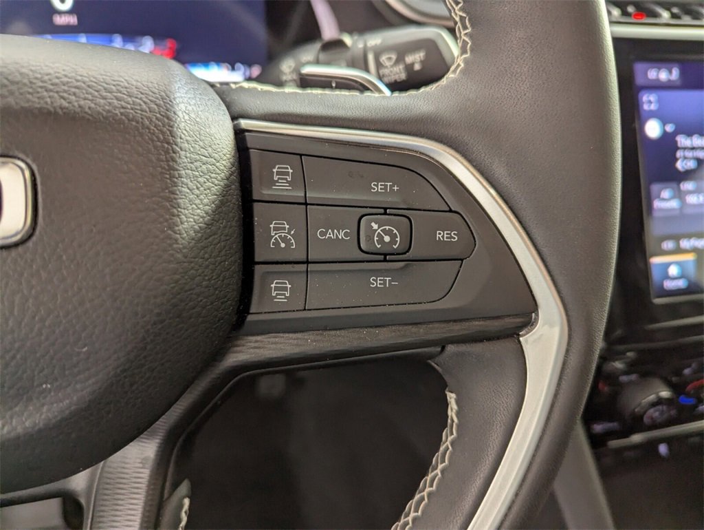 Certified 2024 Jeep Grand Cherokee L Altitude image 23