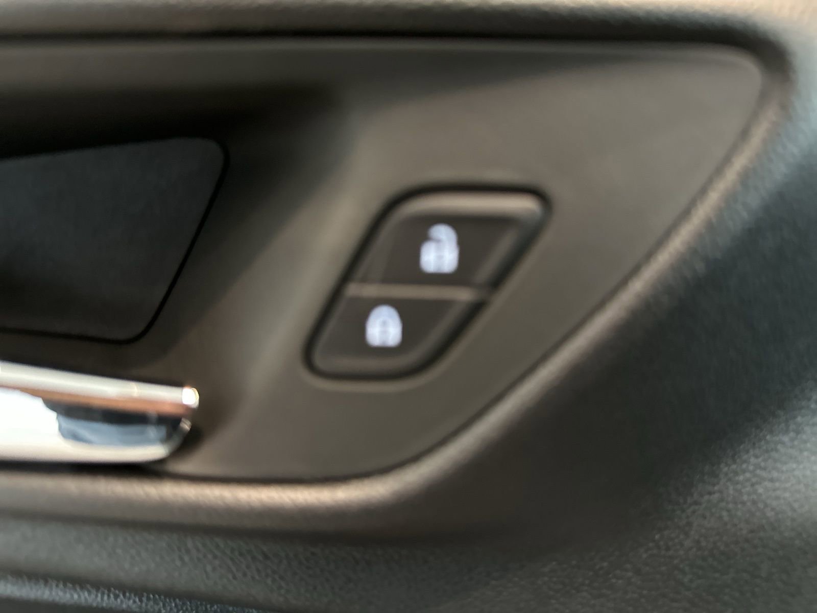 New 2026 Chevrolet Trax RS w/ Driver Confidence Package image 14