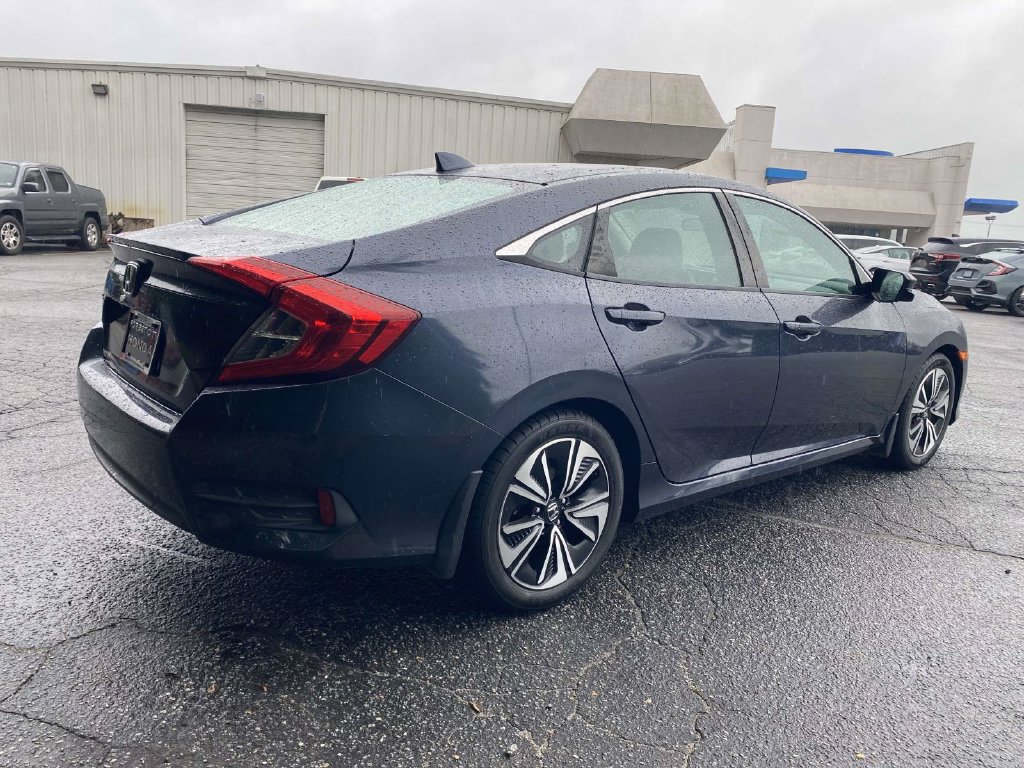 Used 2017 Honda Civic EX-T image 5