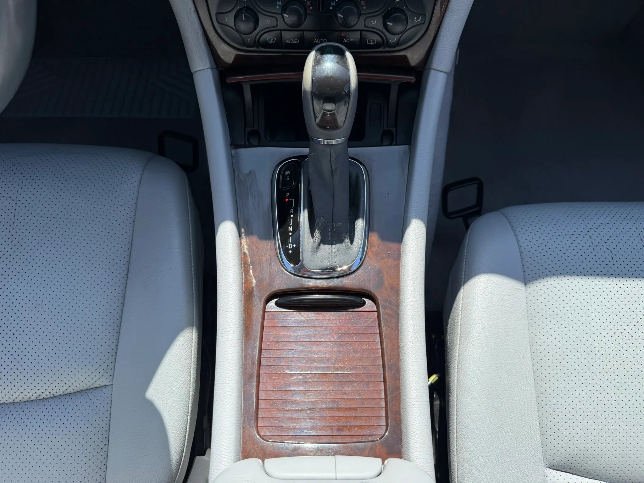 Used 2003 Mercedes-Benz C 240 Sedan image 14
