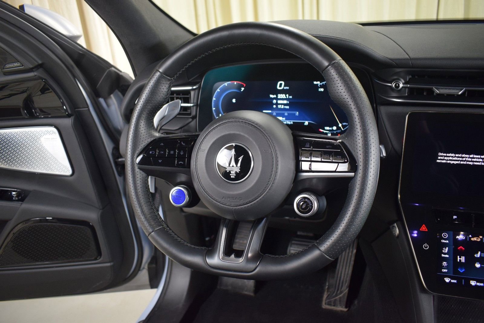 Certified 2024 Maserati Grecale Modena image 25