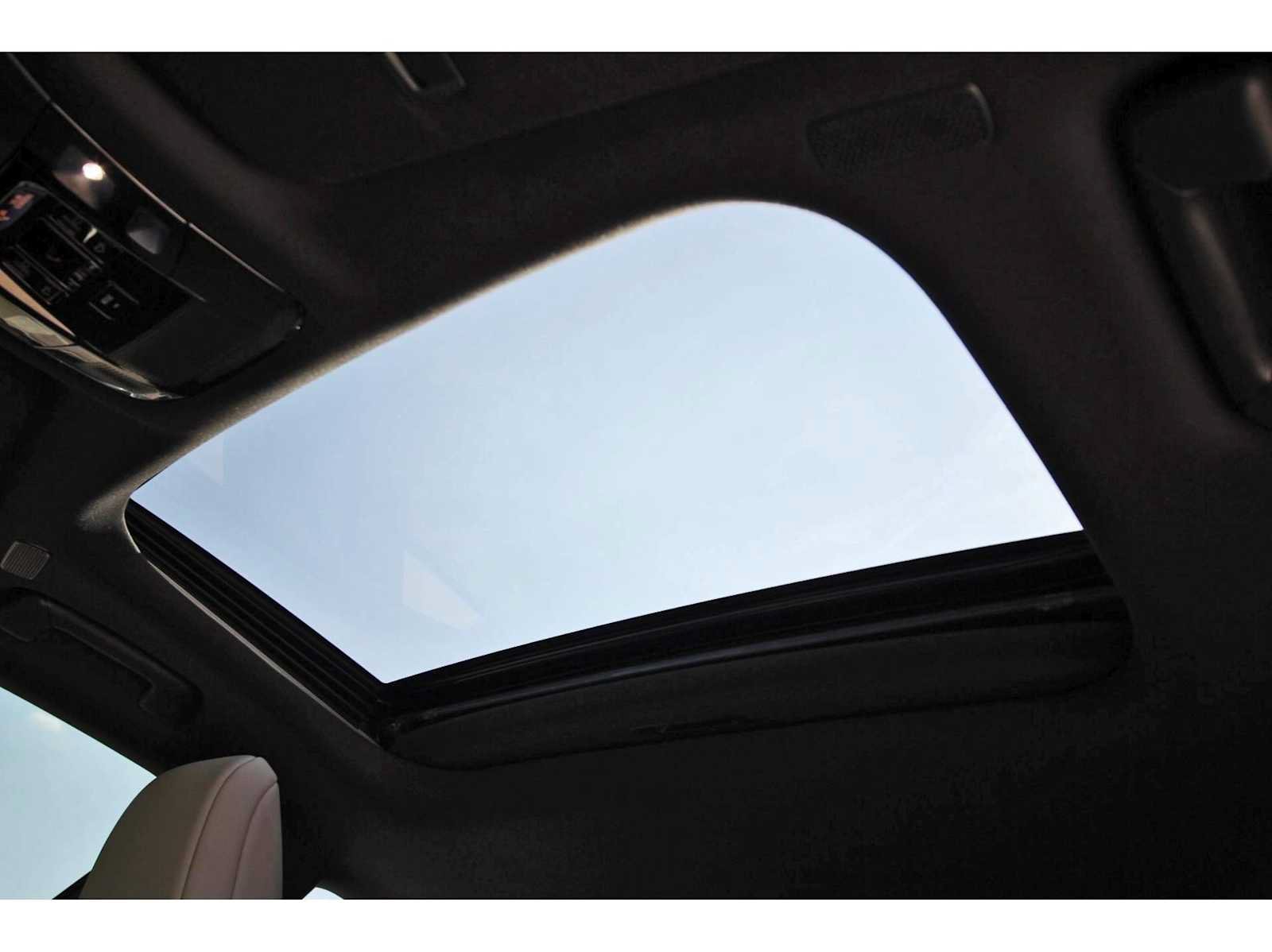Used 2025 Lexus RX 350 Premium w/ Convenience Package FWD image 27