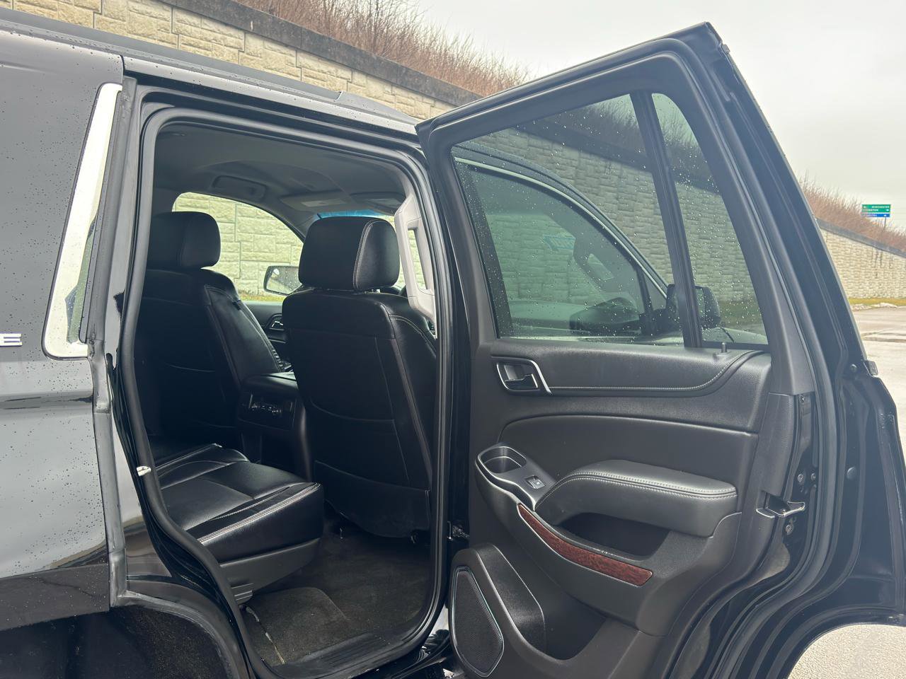 Used 2018 GMC Yukon SLE AWD/4WD image 32