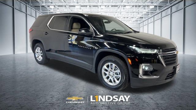 Used 2023 Chevrolet Traverse LS FWD image 3