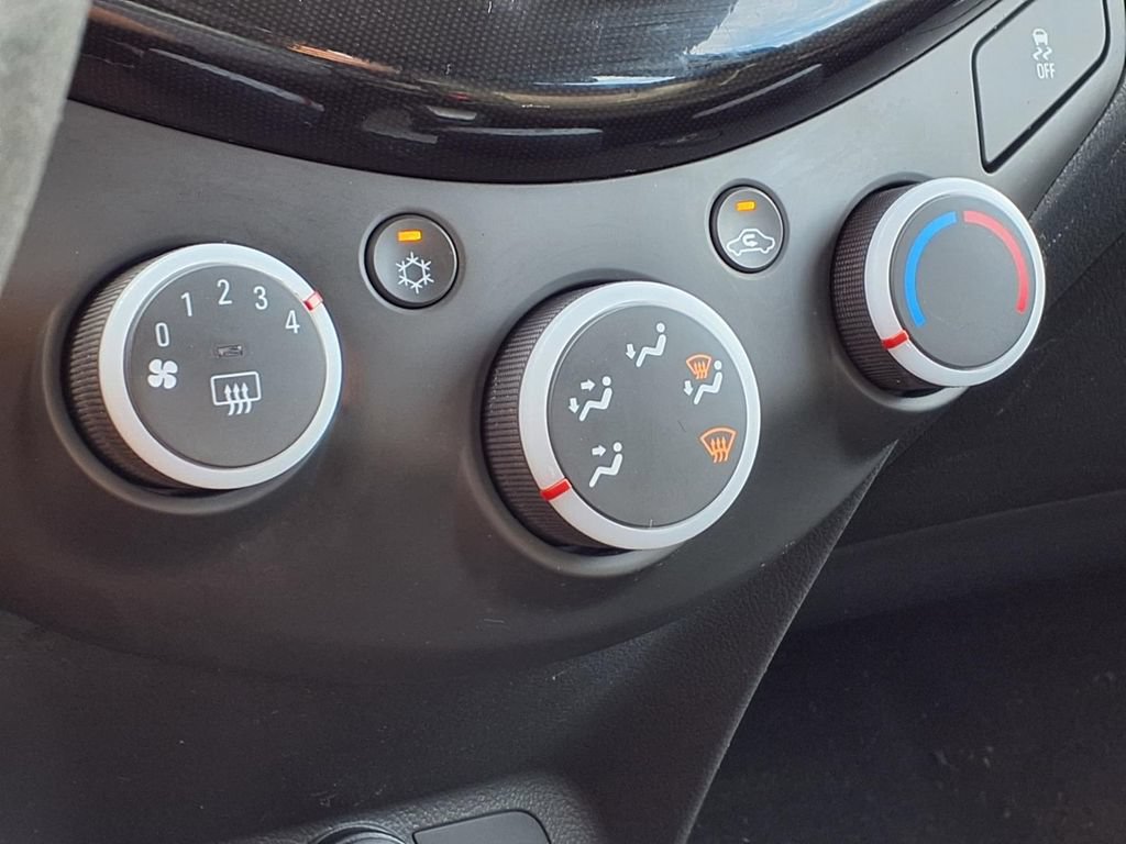 Used 2015 Chevrolet Spark LT FWD image 20