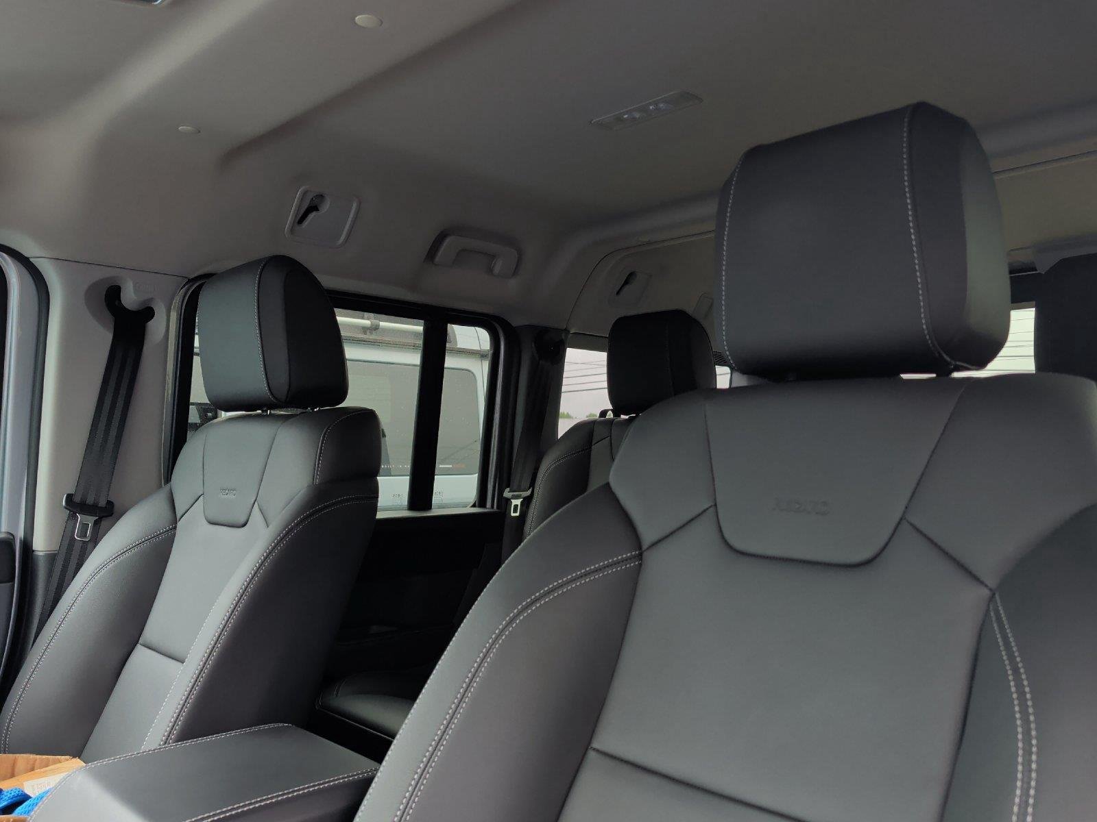 Used 2024 INEOS Grenadier AWD/4WD image 28