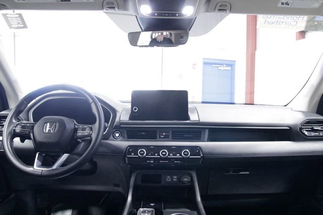 Certified 2025 Honda Pilot EX-L image 18