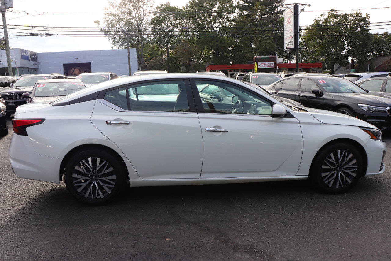 Used 2023 Nissan Altima 2.5 SV image 6