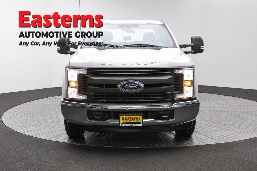 Used 2018 Ford F250 XL w/ Power Equipment Group RWD image 2