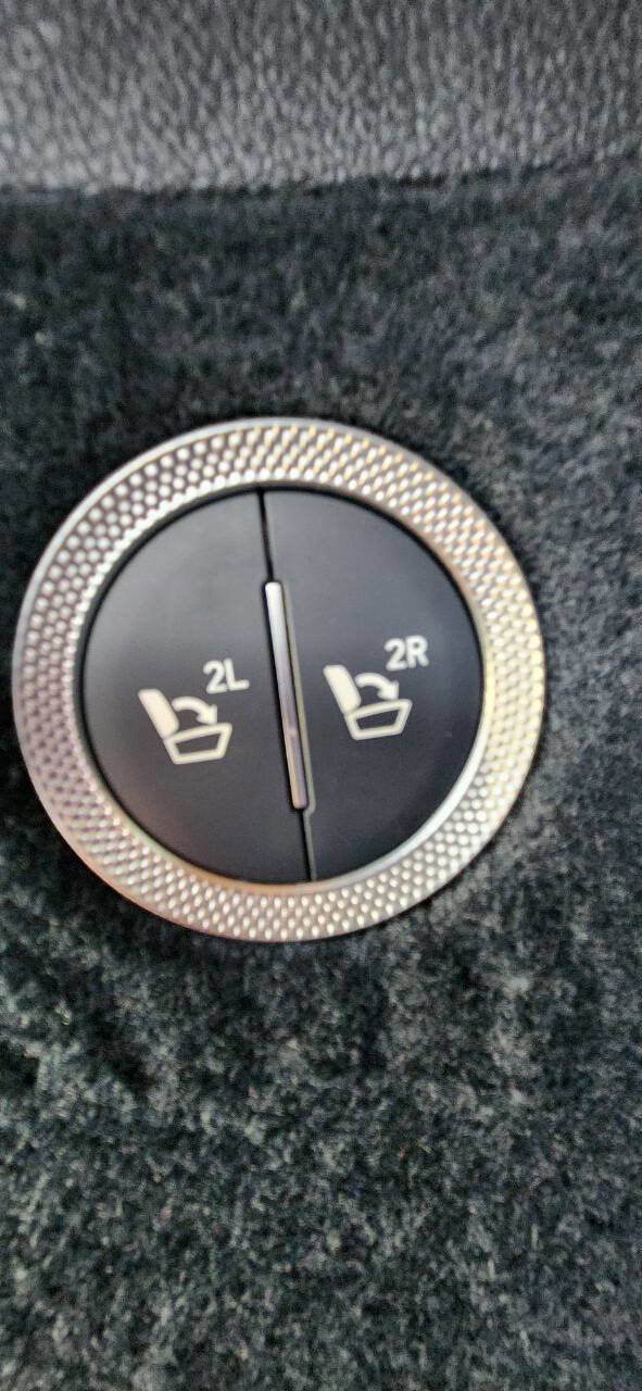 Used 2021 Genesis GV80 2.5T w/ Prestige Package 04 image 45