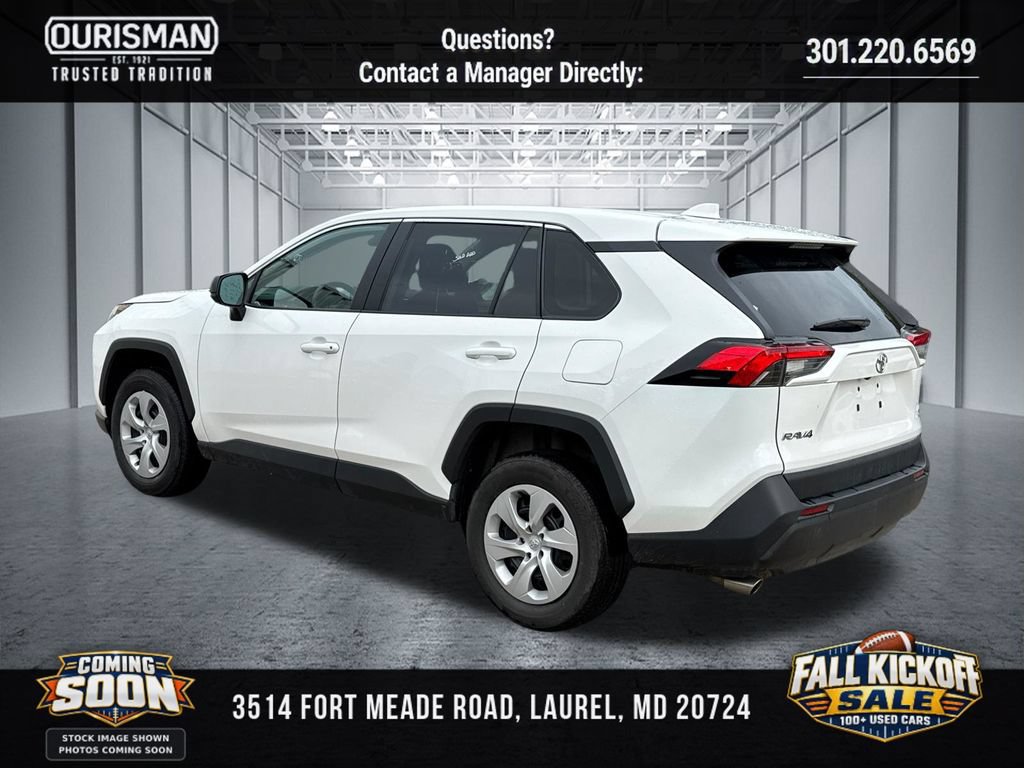 Used 2025 Toyota RAV4 LE AWD/4WD image 3