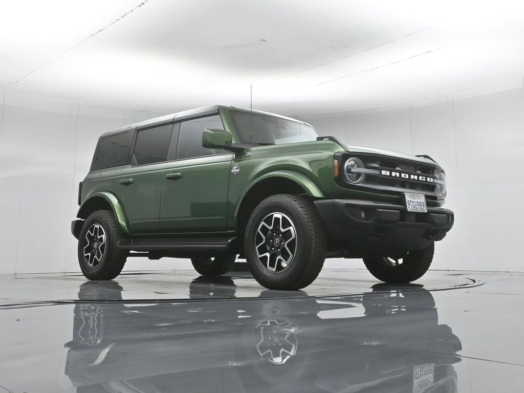 Used 2025 Ford Bronco Outer Banks AWD/4WD image 49