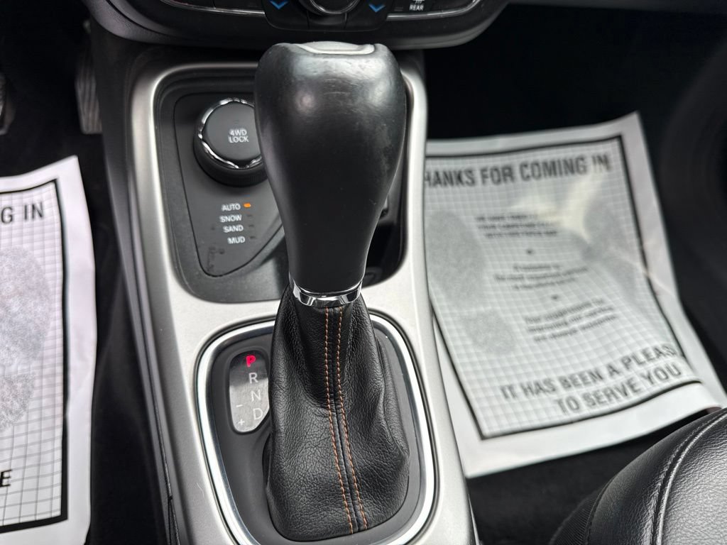 Used 2018 Jeep Compass Latitude w/ Popular Equipment Group AWD/4WD image 34