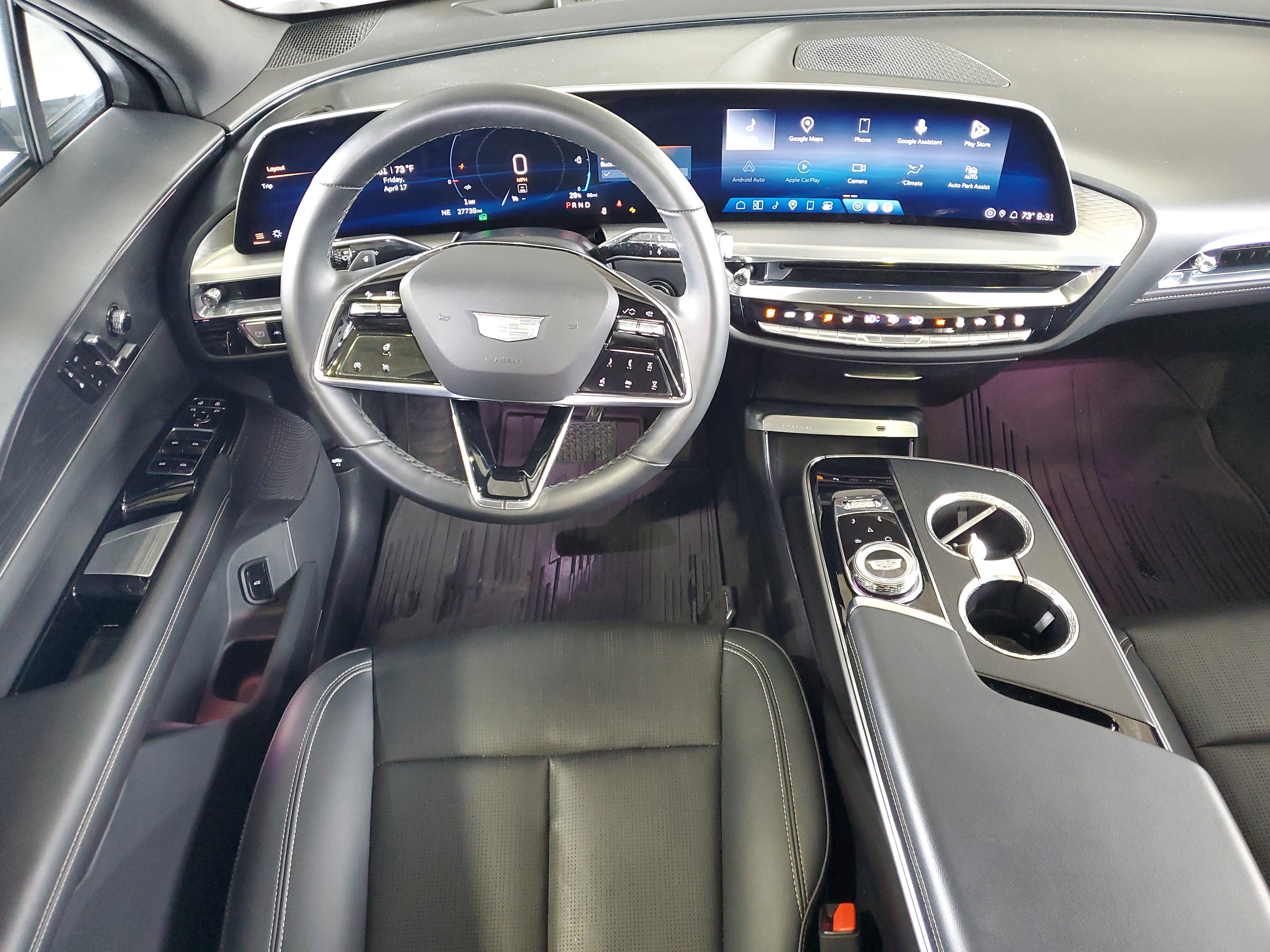 Used 2024 Cadillac Lyriq Luxury image 12