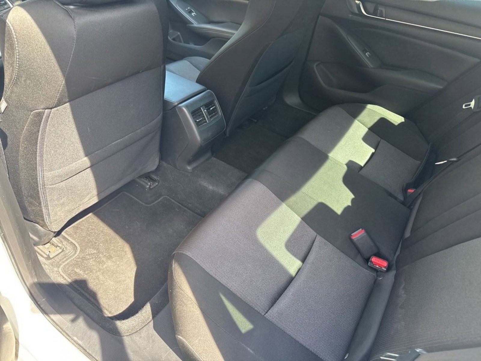 Used 2019 Honda Accord EX image 18