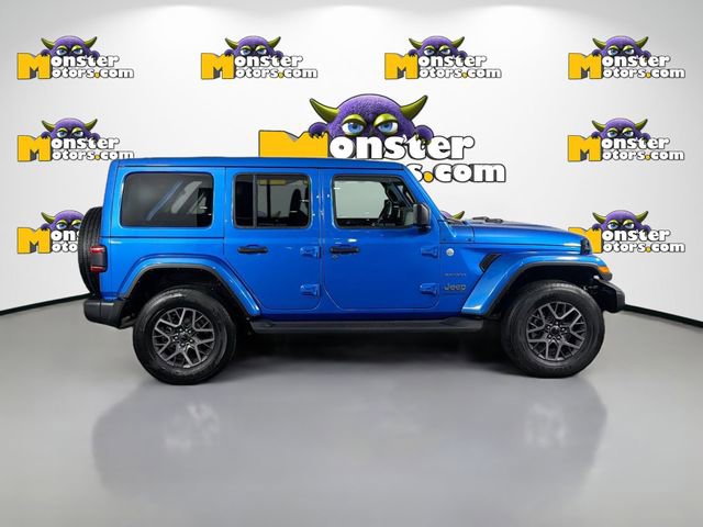 Used 2024 Jeep Wrangler Unlimited Sahara w/ Safety Group AWD/4WD image 4