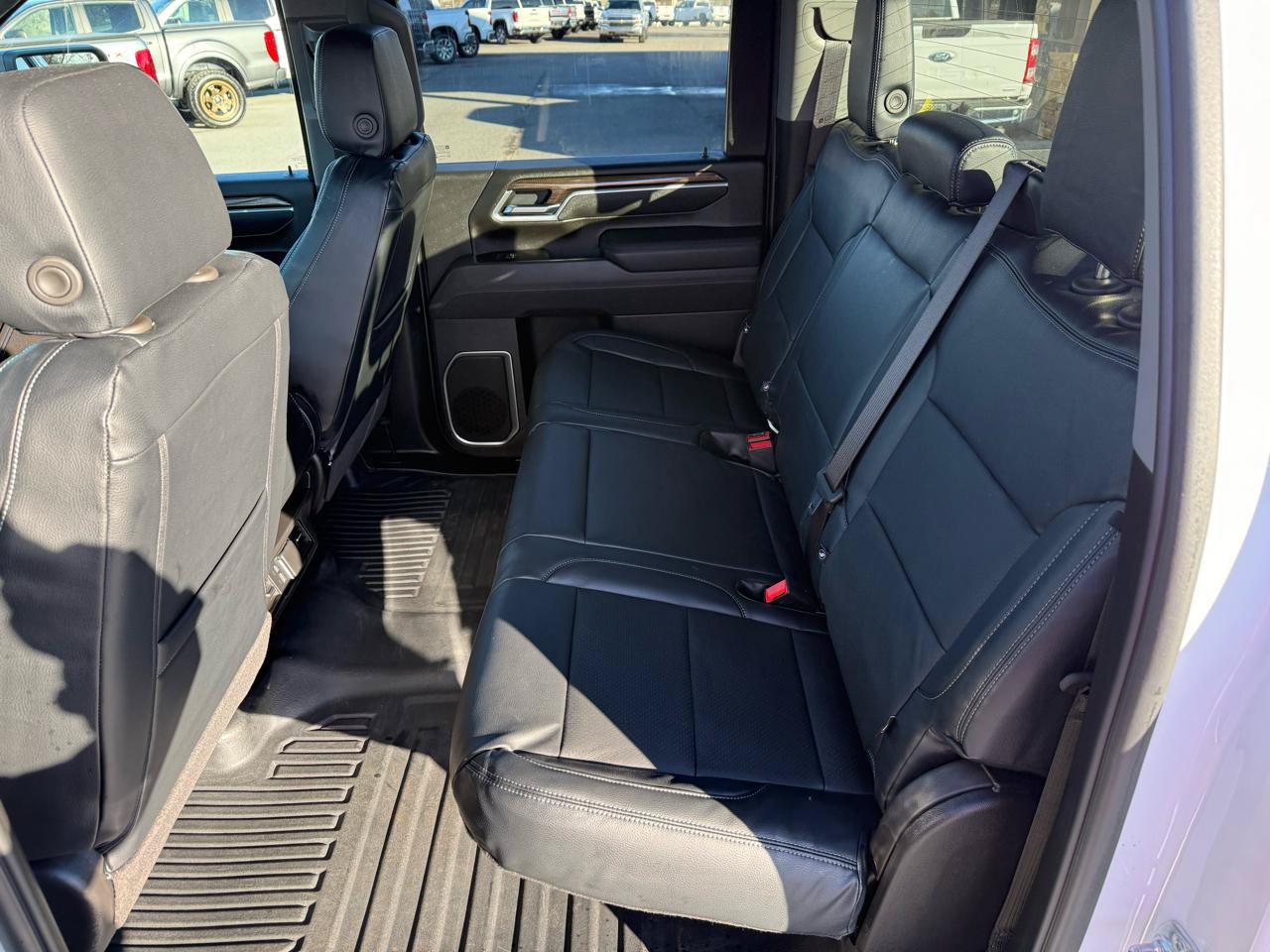 Used 2025 Chevrolet Silverado 2500 LT w/ Convenience Package AWD/4WD image 13