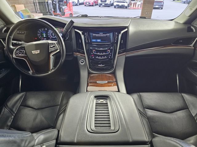 Used 2019 Cadillac Escalade ESV Luxury image 25