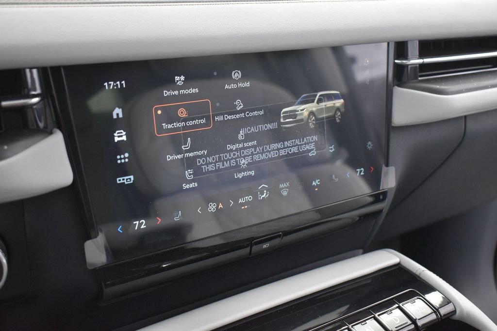 New 2026 Lincoln Navigator L Black Label w/ Black Label Special Edition AWD/4WD image 15