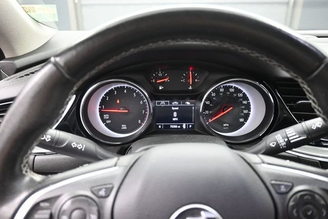 Used 2018 Buick Regal Preferred FWD image 16