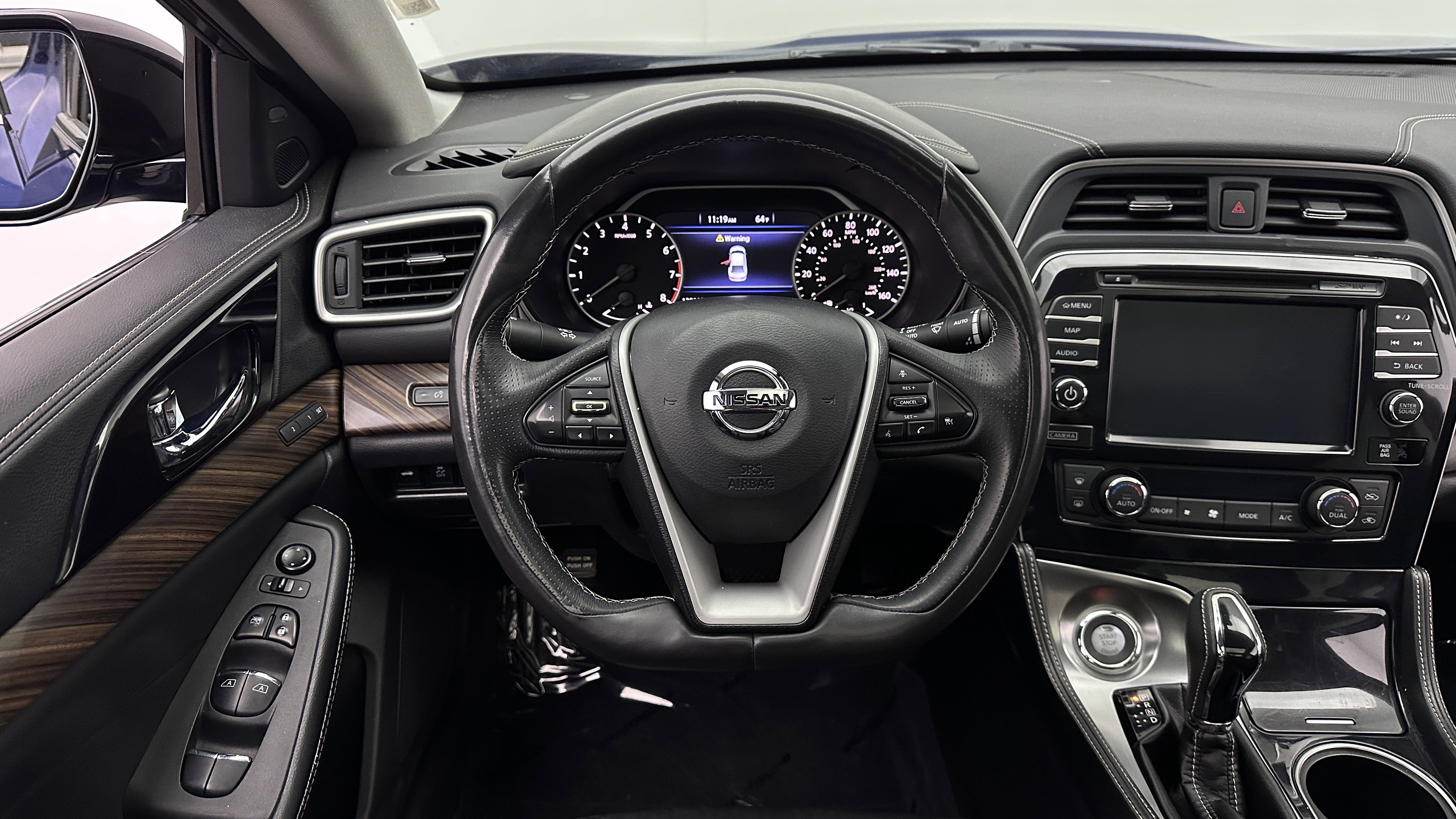 Used 2016 Nissan Maxima Platinum w/ Interior Lighting Package FWD image 26