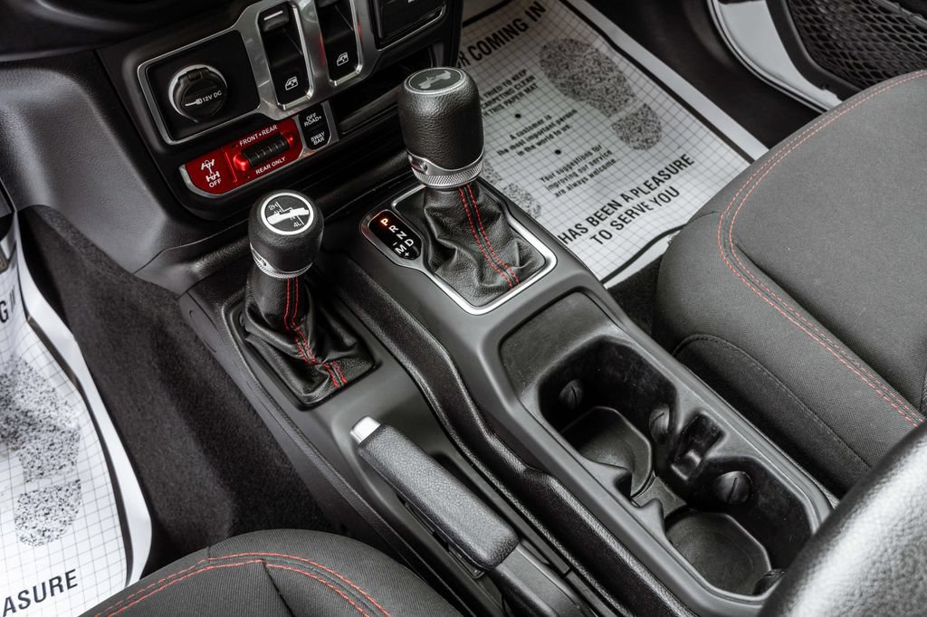 Used 2021 Jeep Wrangler Rubicon w/ Uconnect 4C Nav & Sound Group AWD/4WD image 22