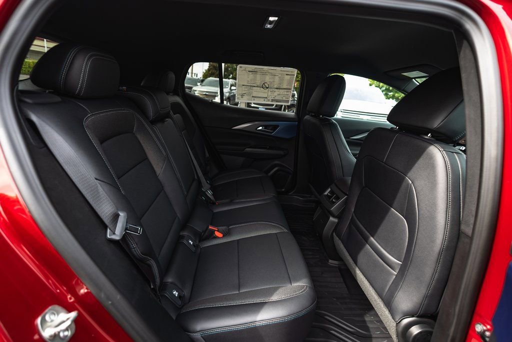 New 2026 Chevrolet Equinox EV LT image 21