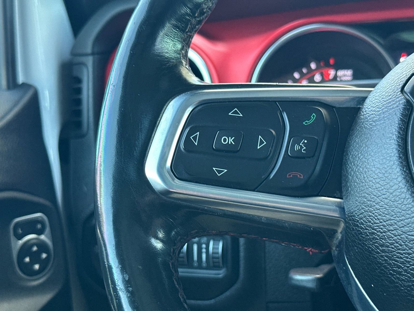 Used 2020 Jeep Gladiator Rubicon AWD/4WD image 26