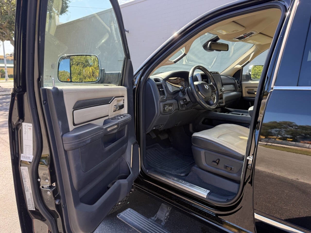 Used 2020 RAM 2500 Limited image 36