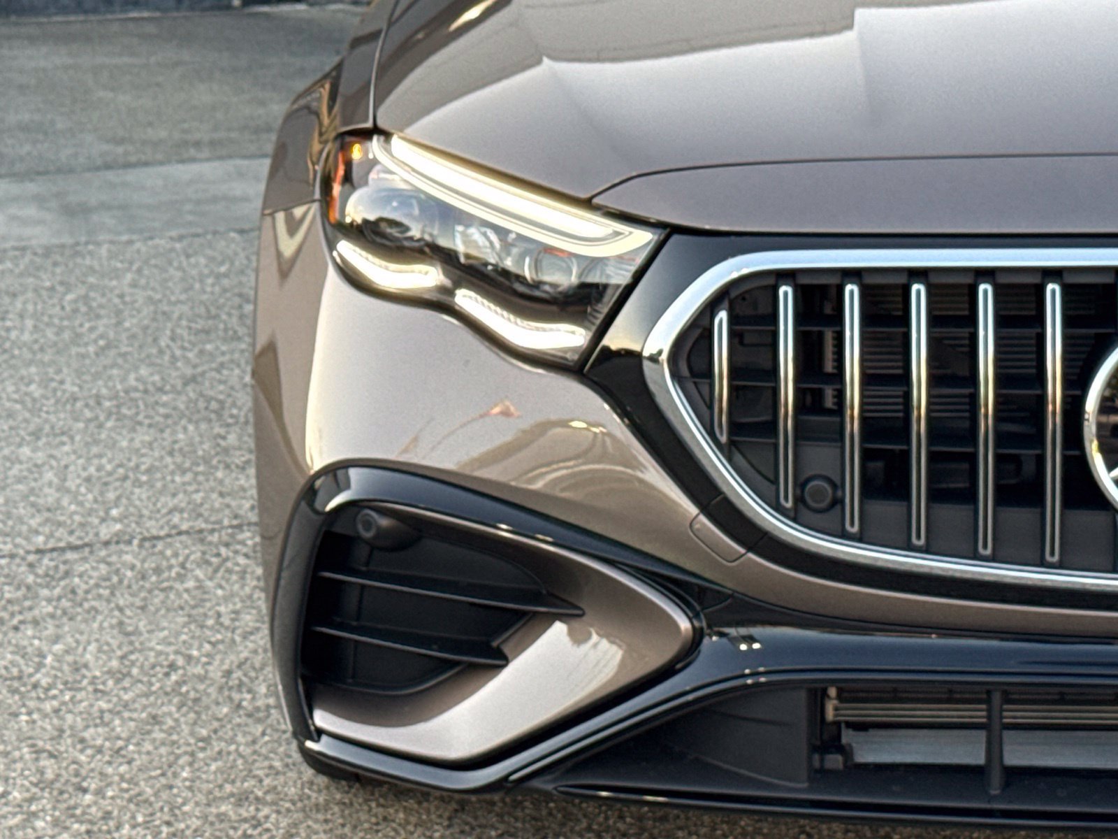 New 2027 Mercedes-Benz E 53 AMG e 4MATIC Sedan image 5