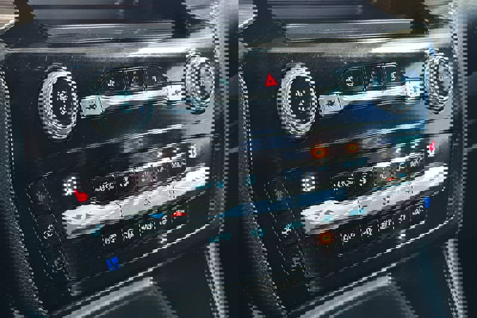 Used 2021 Ford Explorer Limited w/ Equipment Group 301A image 22