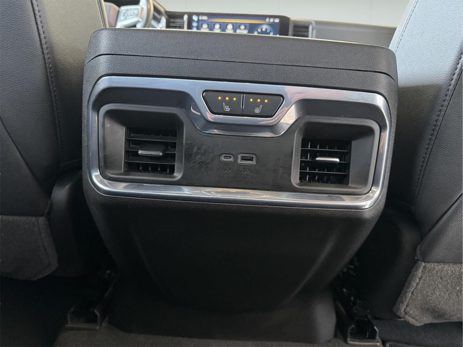 Used 2022 Chevrolet Silverado 1500 LTZ w/ LTZ Convenience Package II AWD/4WD image 30