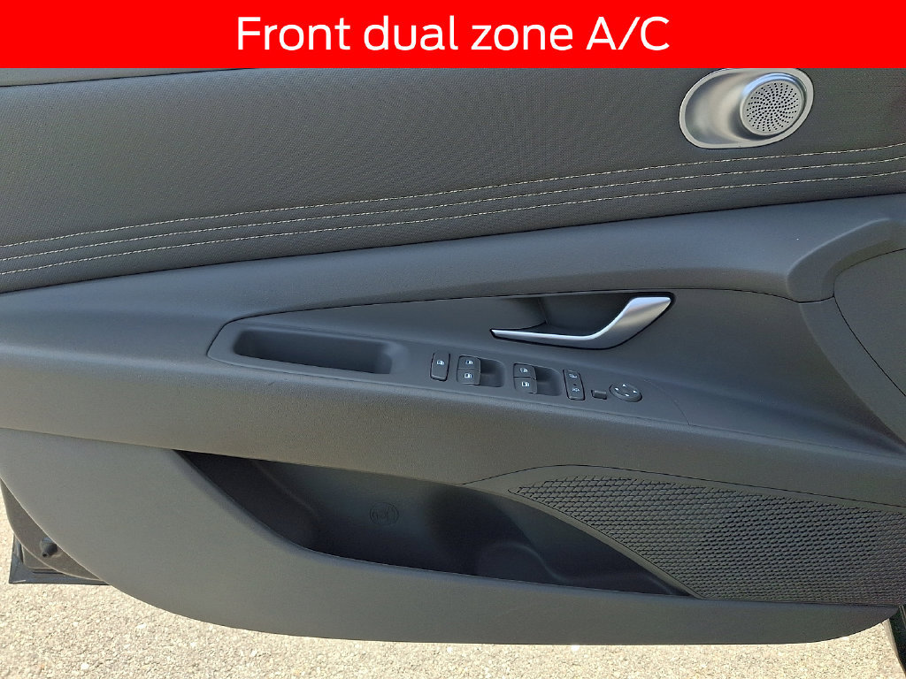 Used 2023 Hyundai Elantra SEL w/ Convenience Package FWD image 12