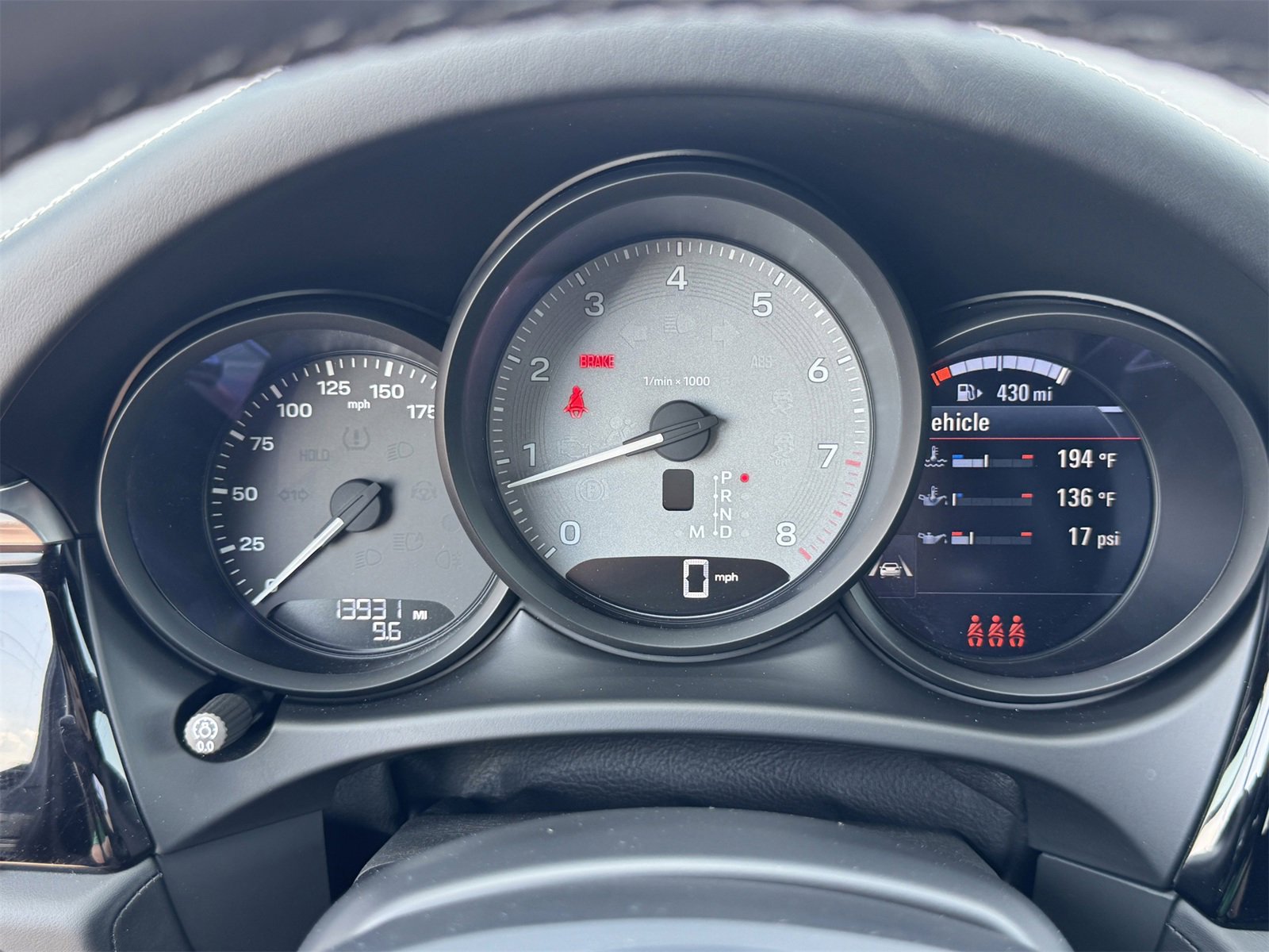 Certified 2024 Porsche Macan S image 25